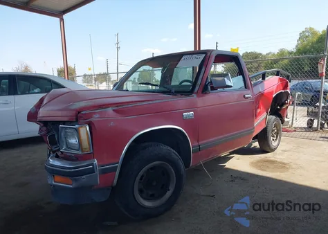 1988 Chevrolet S Truck S10 из США, поврежденный, VIN 1GCCS14Z9J8223744